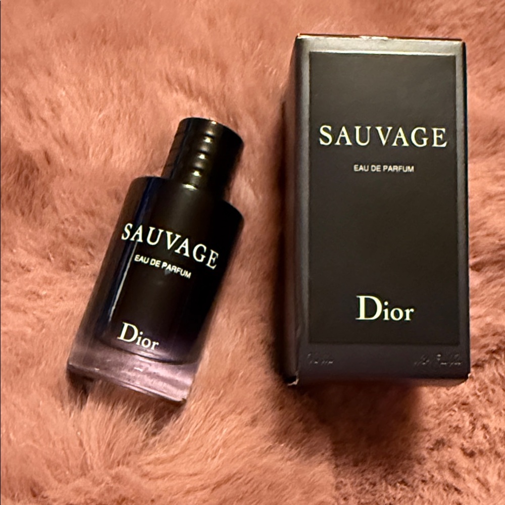 Dior Sauvage Eau de Parfum - Black and White